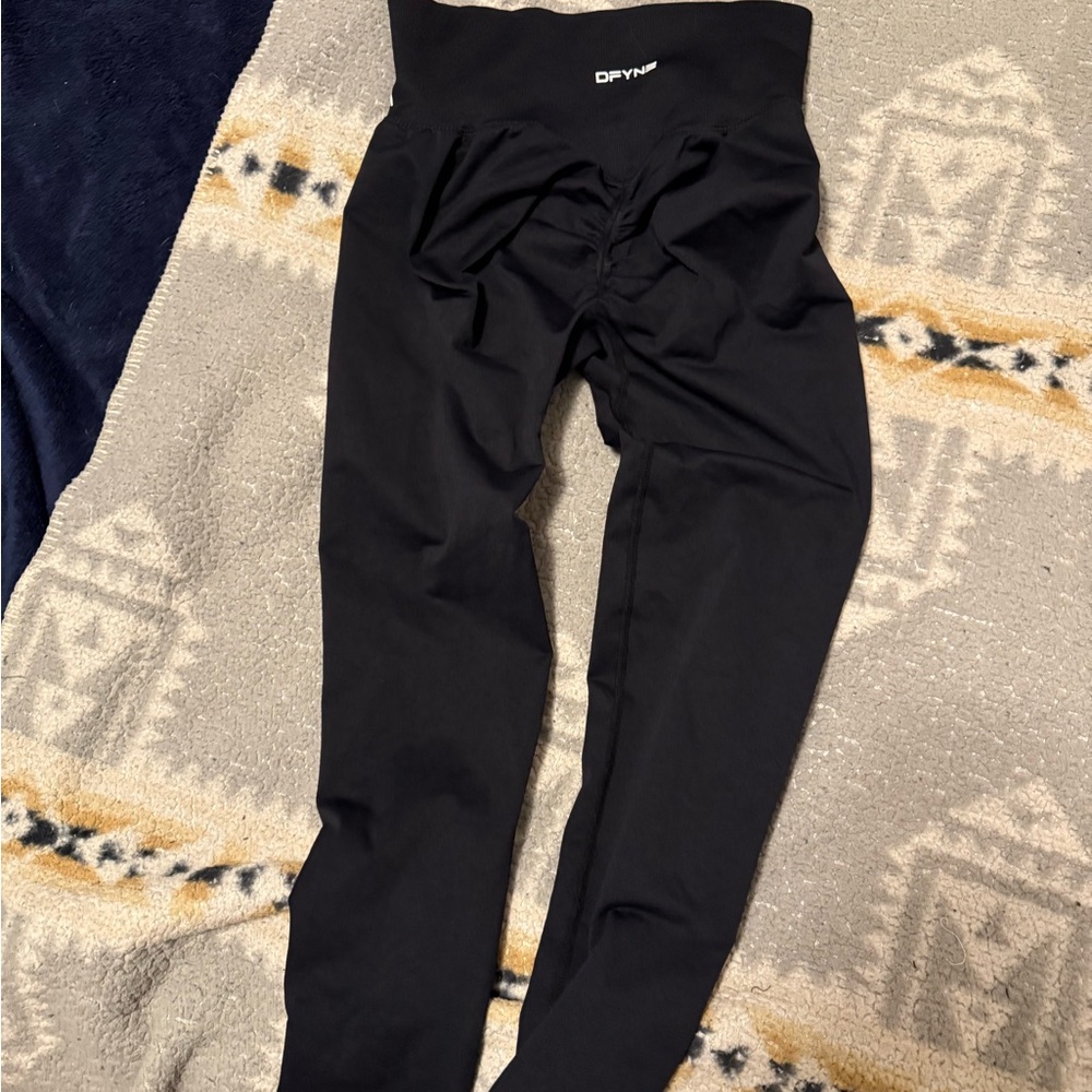DFYNE black leggings